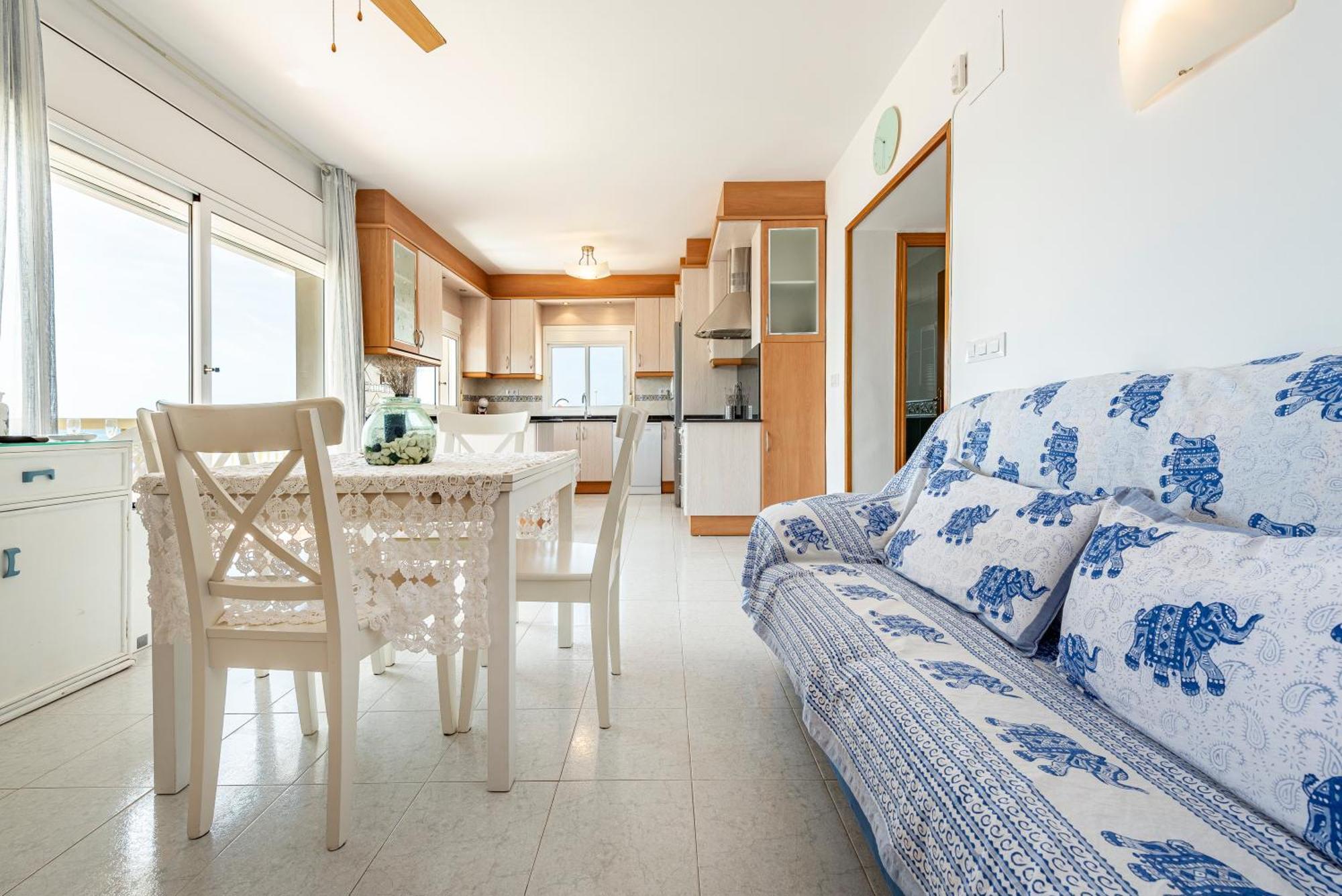 Apartamento Frente Al Mar Камбрильс Экстерьер фото