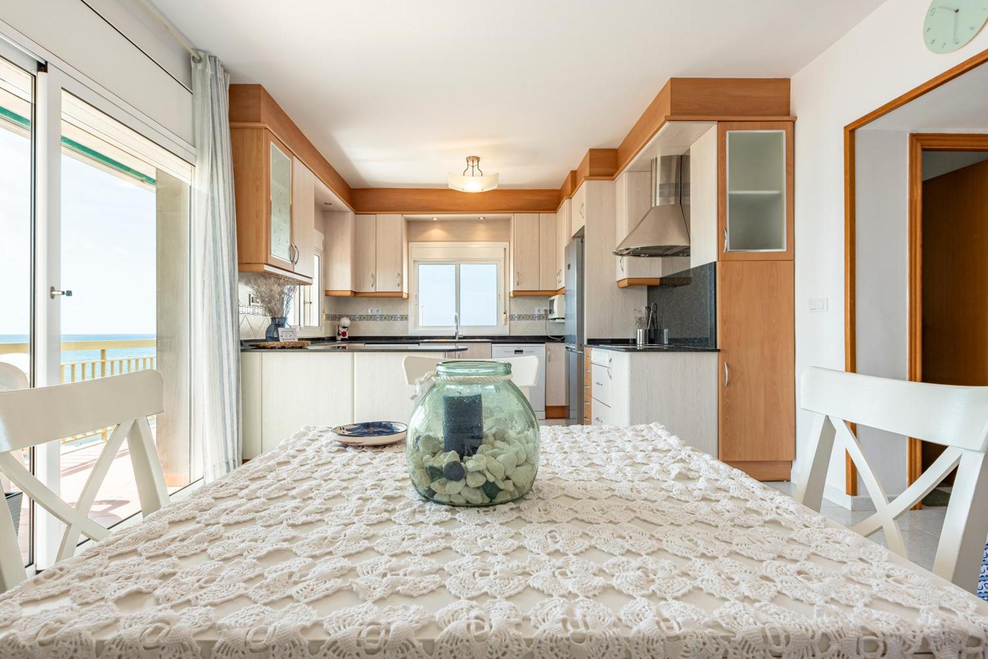 Apartamento Frente Al Mar Камбрильс Экстерьер фото