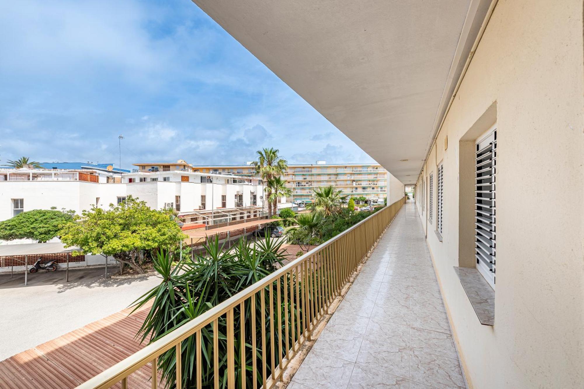 Apartamento Frente Al Mar Камбрильс Экстерьер фото