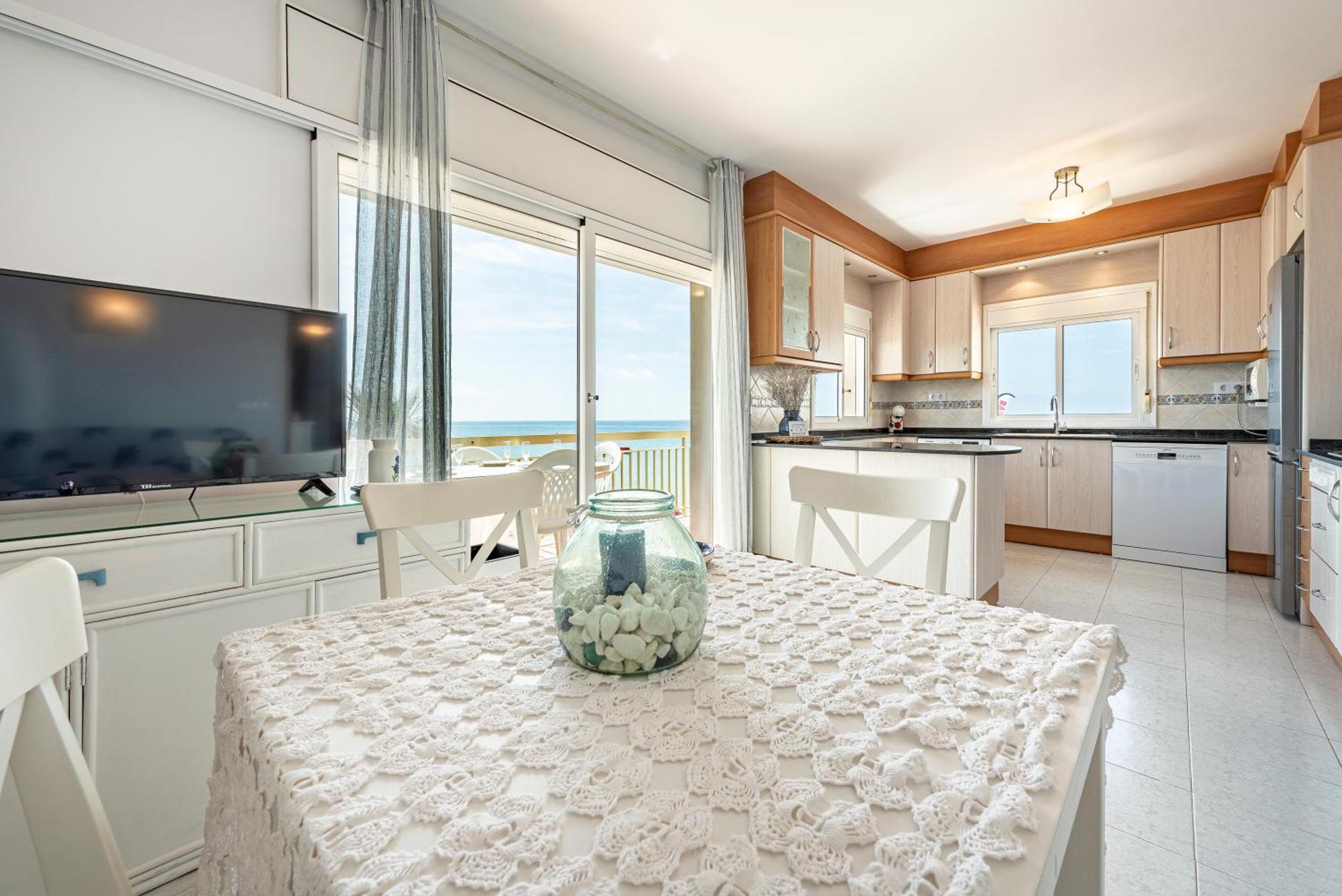 Apartamento Frente Al Mar Камбрильс Экстерьер фото